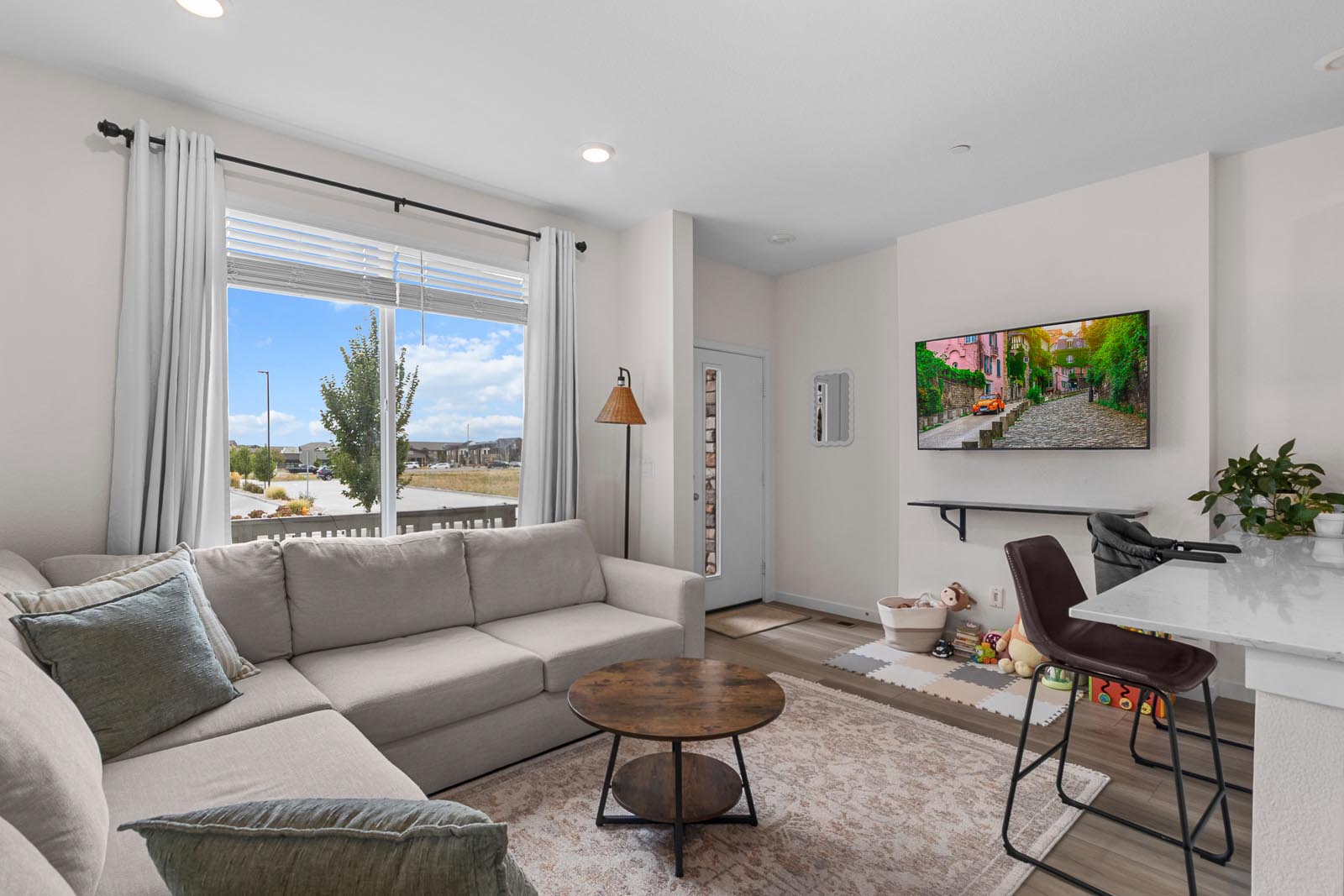 Property thumbnail image