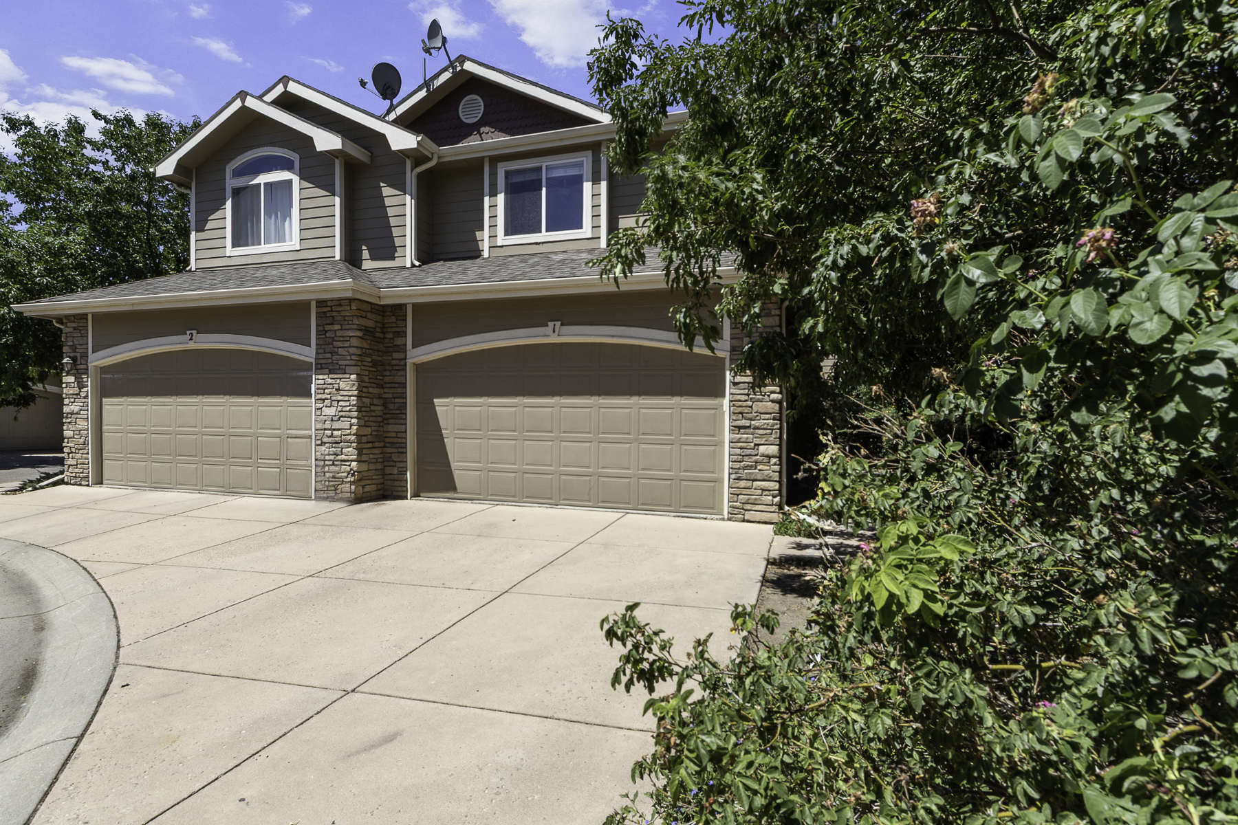 702 Cairnes Drive #A1